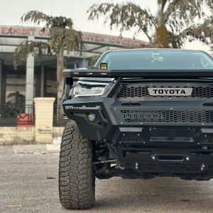 HILUX FRONT BUMPER WITH BULLBAR AND GRILL