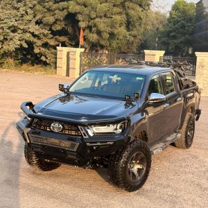 HILUX FRONT BUMPER WITH BULLBAR AND NO GRILL